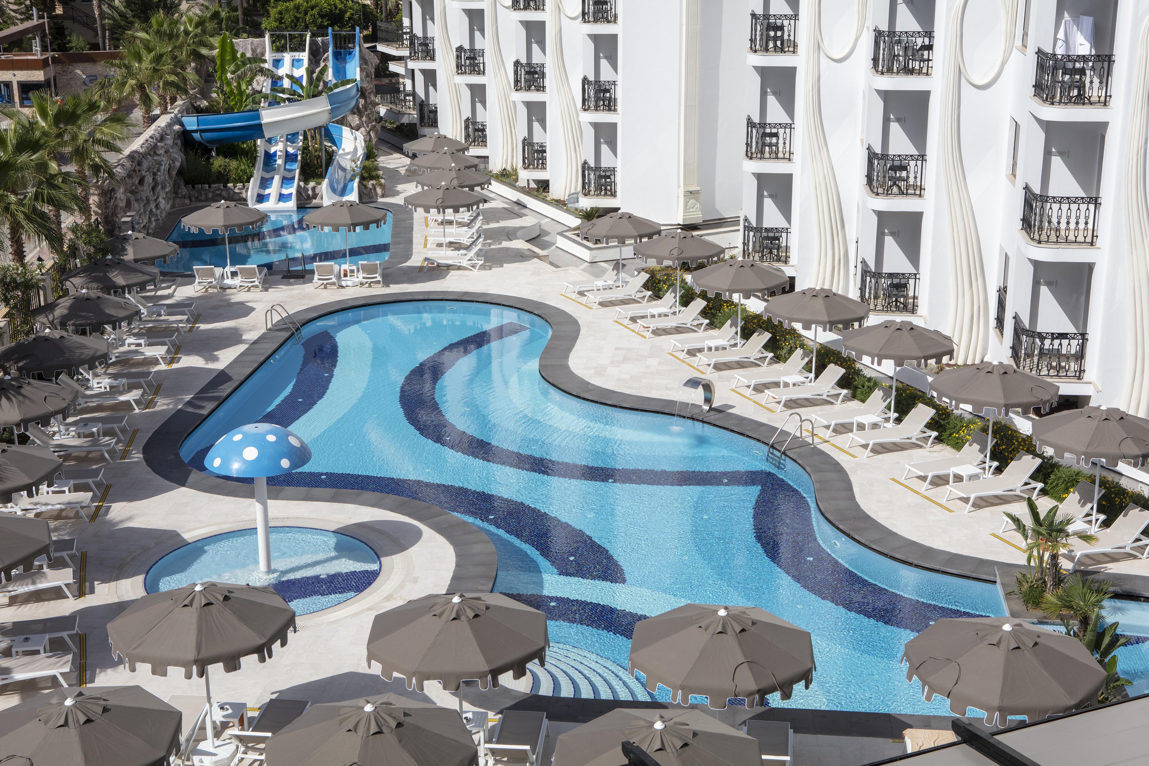 קונאקלי Blue Marlin Deluxe Spa & Resort מראה חיצוני תמונה